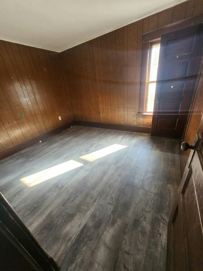 Photo - 626 E 23rd St