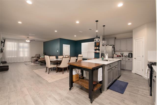 Photo - 1117 Croxley Wy