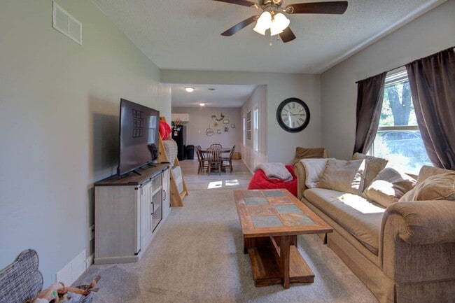 Photo - 3 bed home