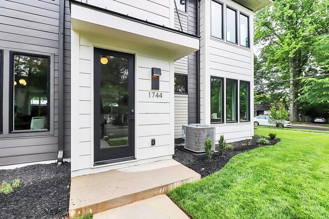 Photo - 1744 Arnold Dr