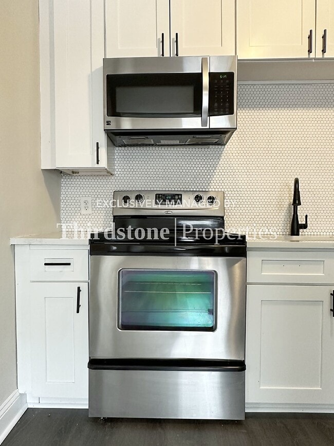 Photo - 3347 Phyllis St