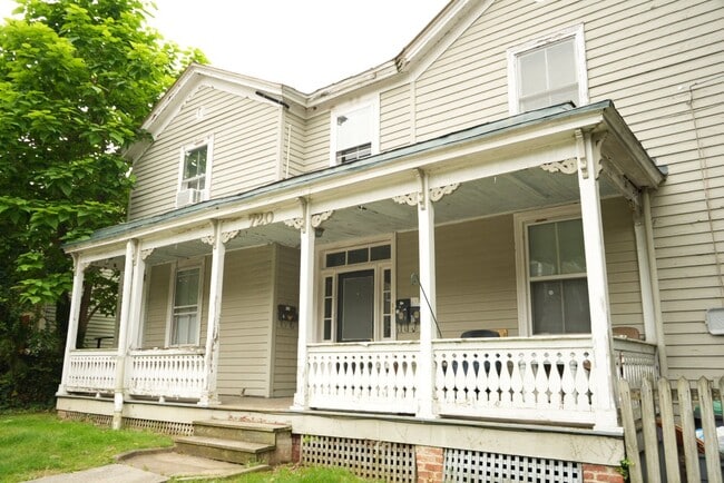 Building Photo - 720 Nalle St Unit Apt #2