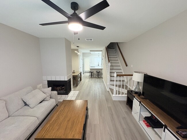 Photo - 2910 Grants Lake Blvd Unidad 1203