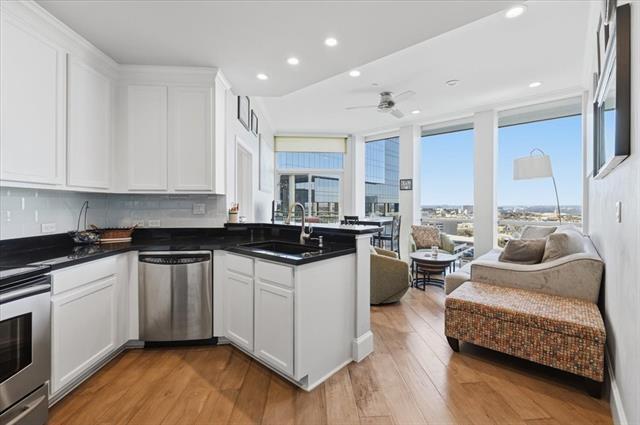 Photo - 500 Throckmorton St Unit 1208