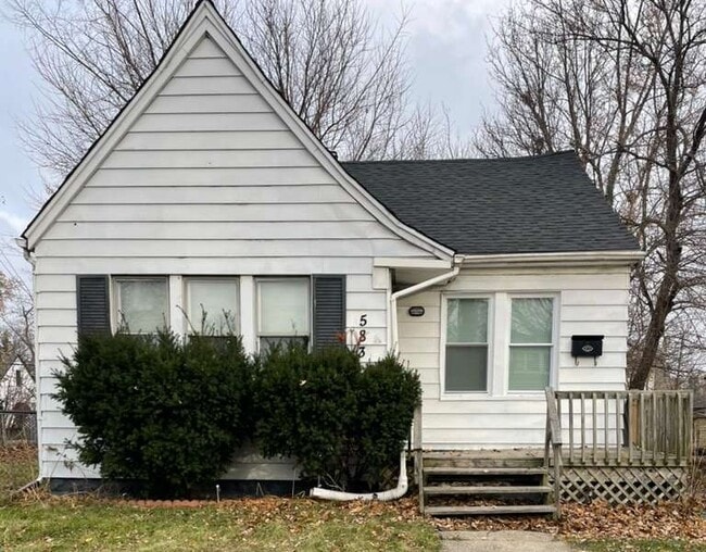 Building Photo - 583 E Kennett St