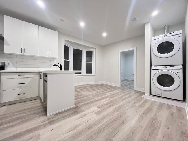 Photo - 33 Somerset Ave