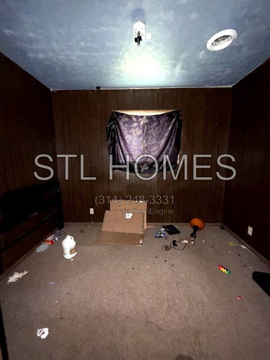 1060 Water St