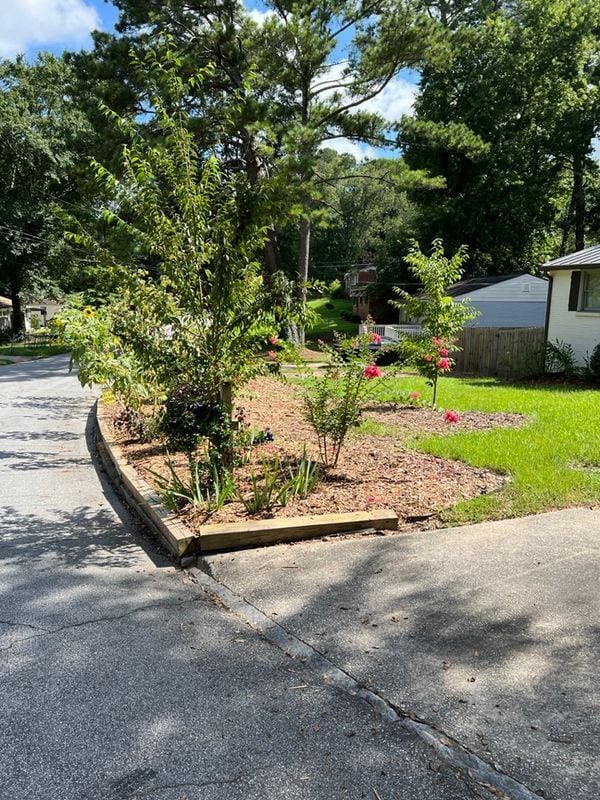 Photo - 375 Cologne Dr SE