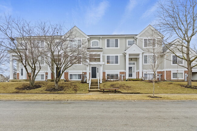 Photo - 905 Mayfair Ct Townhome