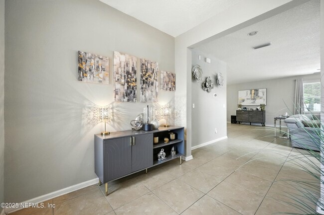 Photo - 496 Glendale Ln