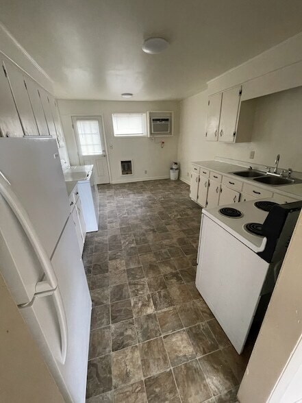 Photo - 105 Edgehill Dr Unit 107