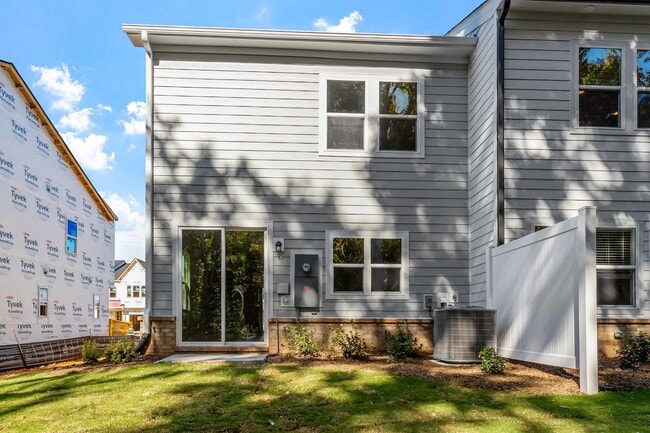 Photo - 148 Norwell Ln