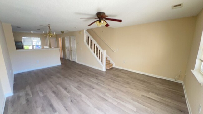 Photo - 2 BEDROOM TOWNHOME IN GATED COMMUNITY!