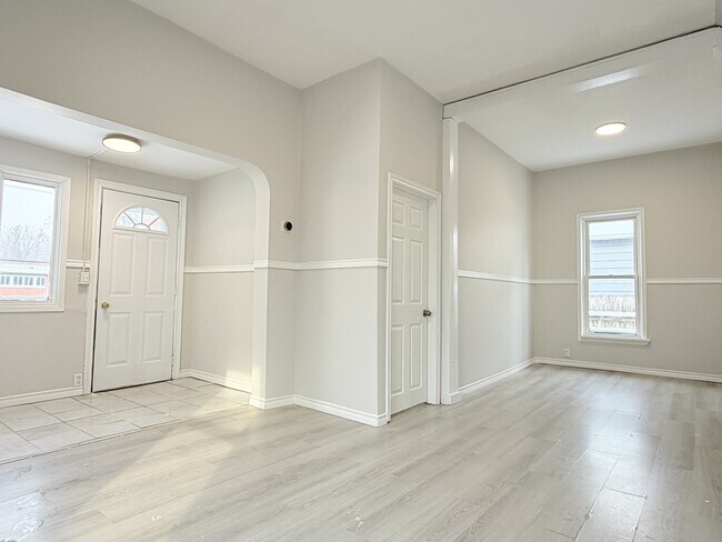 Photo - 194 Murray St