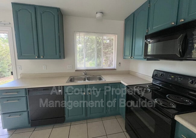 Photo - 1520 Taft Ct