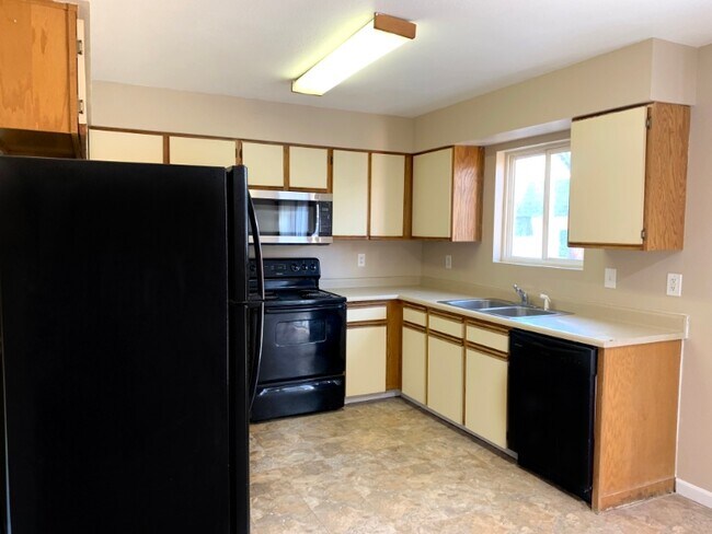 Photo - 1700 Erin Ct Unit B