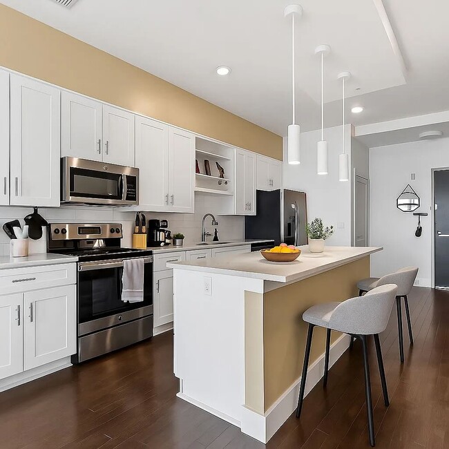 Photo - 2407 8th Ave S