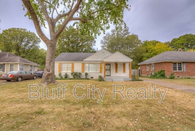 Photo - 1363 Colonial Rd