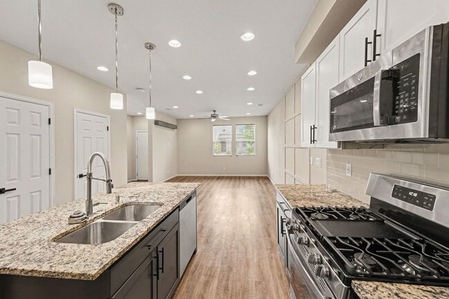 Building Photo - Modern 3BR Townhome with Attached 2-Car Garage & Resort-Style Community
