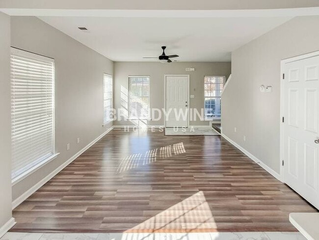 Photo - 618 Peyton Cir Unit 618