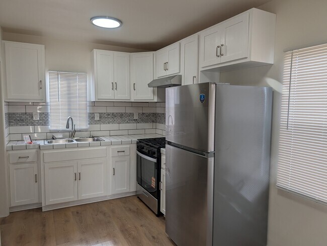 142 W 111th Pl Unit 142