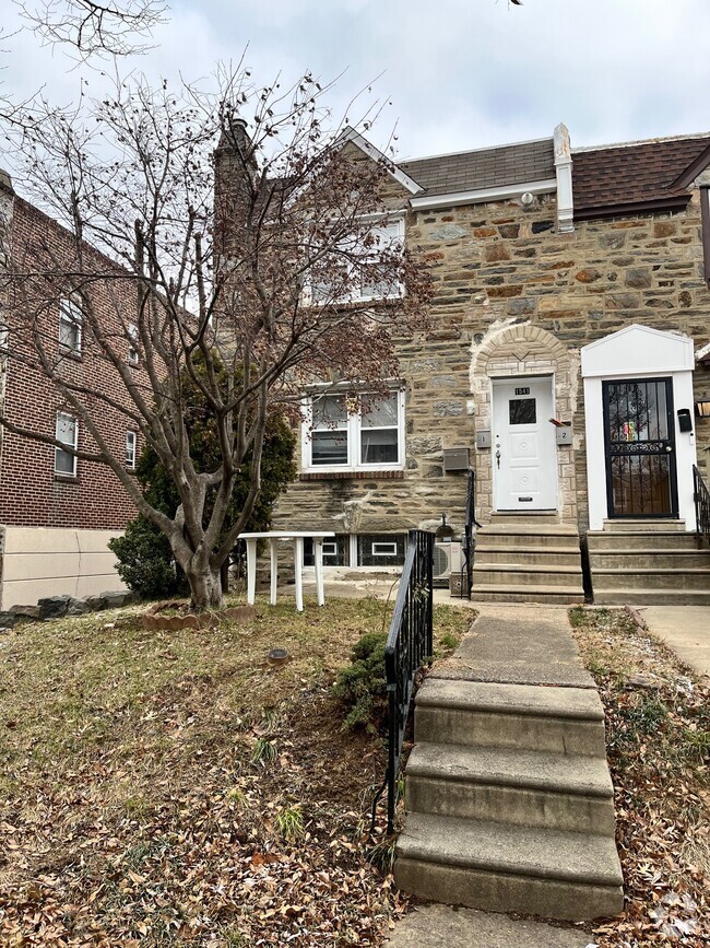 Building Photo - 1541 Devereaux Ave Unit 2nd floor Rental