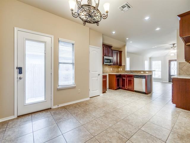 Photo - 1312 Silver Maple Ln