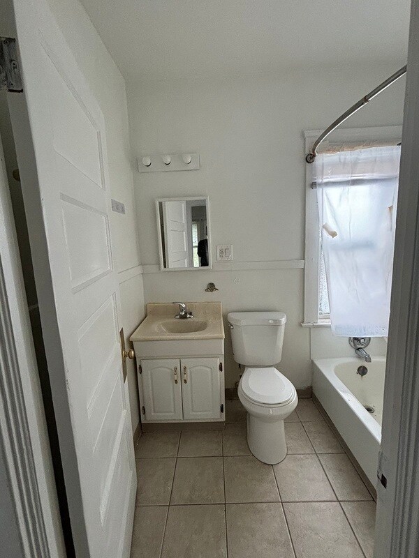 Photo - 10801 Sandusky Ave Unit 2