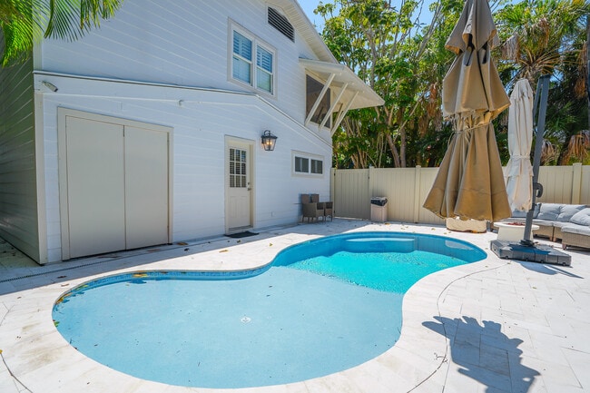 Photo - 1804 Pass a Grille Way