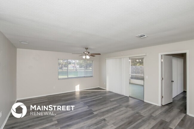 Photo - 453 Ralwood Ln NE