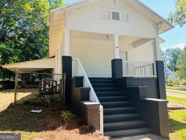 1405 Austin St