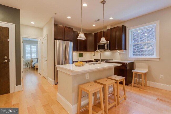 Photo - 3937 Davis Pl NW Unidad 3