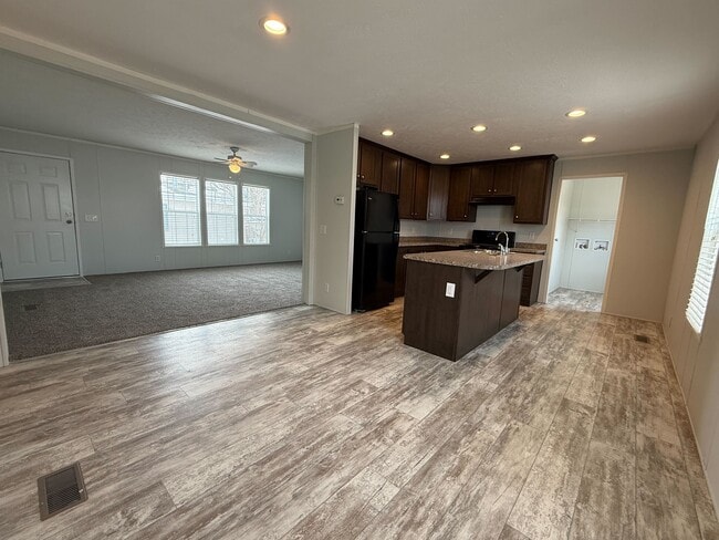 Photo - 12528 Apple Ln