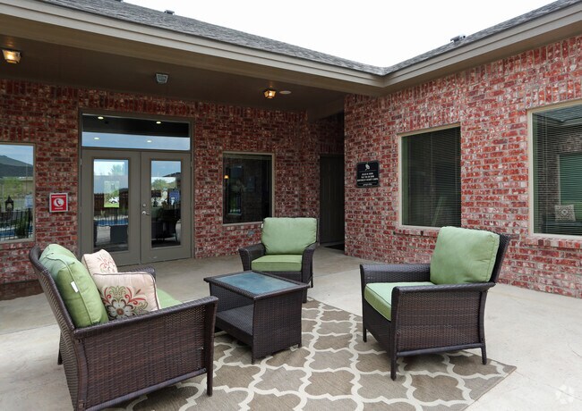 Community- Outdoor Lounge