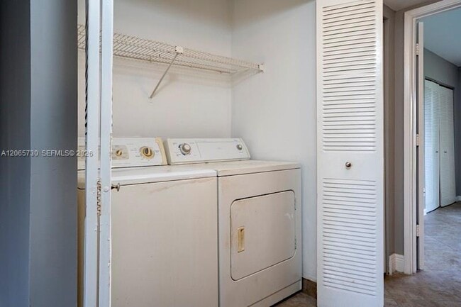 Photo - 1606 Meadows Cir W Unit 1606