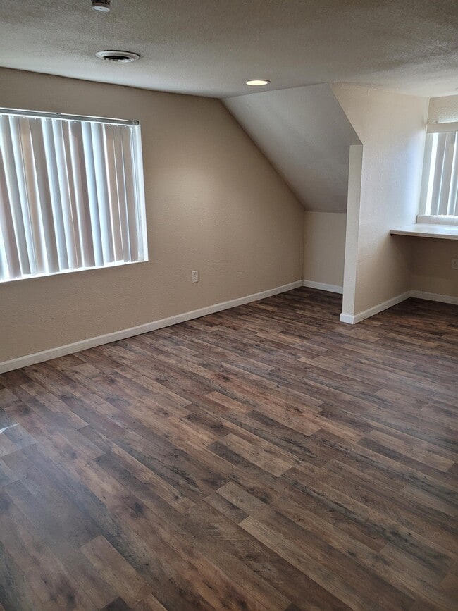 Photo - 513 S Ash St