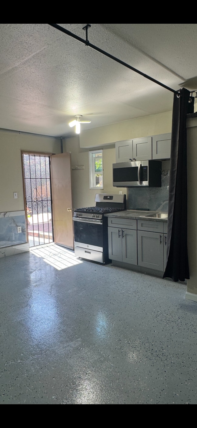 Photo - 1309 N Linwood Ave
