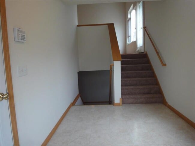 Photo - 4770 Underwood Ln N