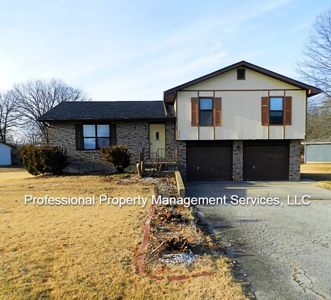 3 bedroom 2 bathroom house in Waynesville - 3 bedroom 2 bathroom house in Waynesville