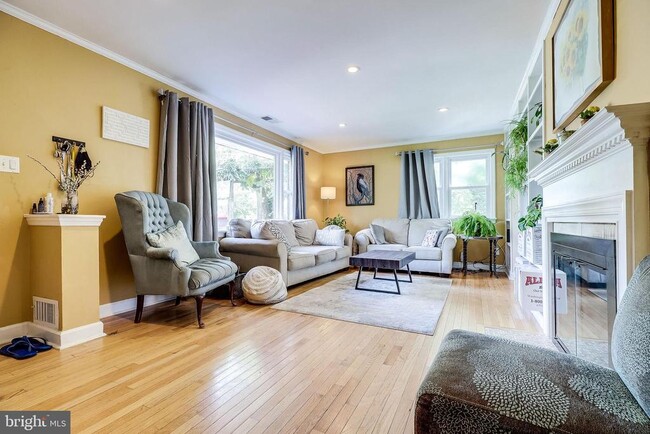 Photo - 8113 Carlyle Pl