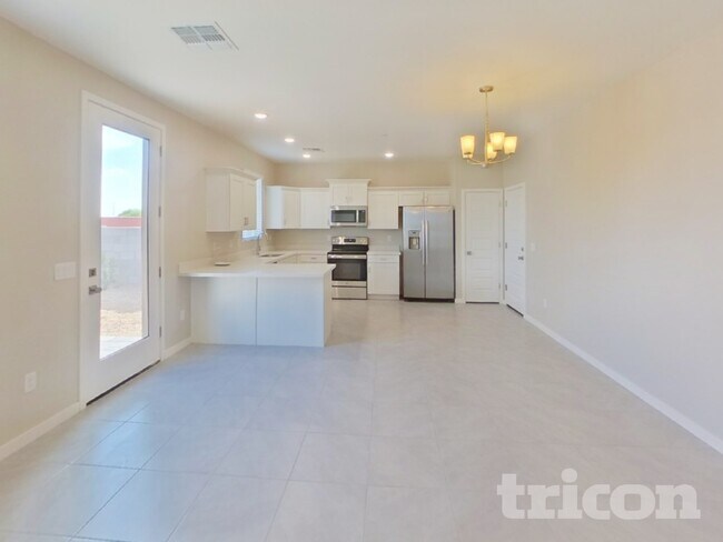 Photo - 4551 E Gary St