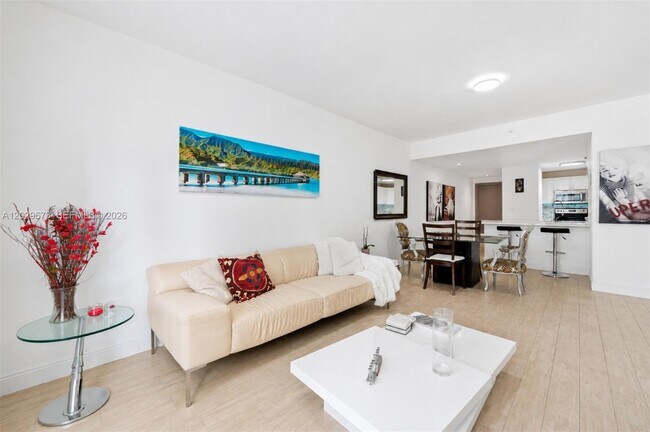 Photo - 185 SE 14th Terrace Unidad 1410