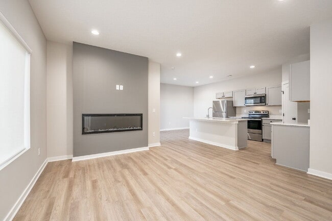 Photo - 1902 Cody Ln