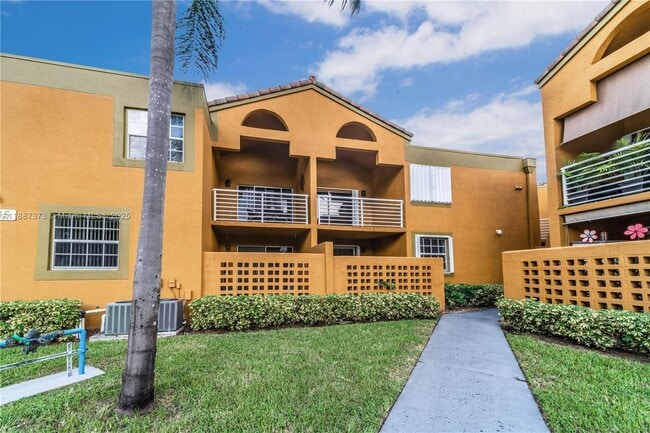 Building Photo - 9705 Fontainebleau Blvd Unit B107