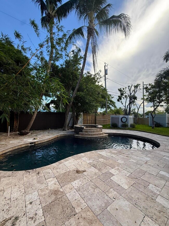 Photo - 335 Cornell Dr