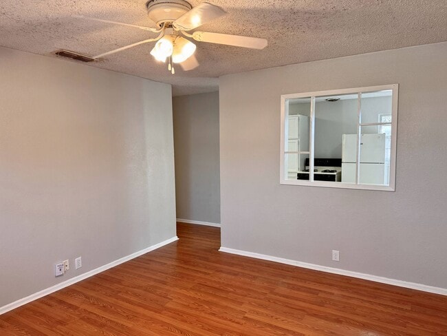 Photo - 3 Bed 1.5 Bath Home In Lynnwood