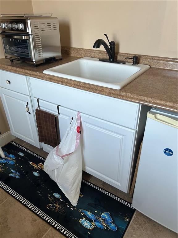 Photo - 401 Ten Rod Rd