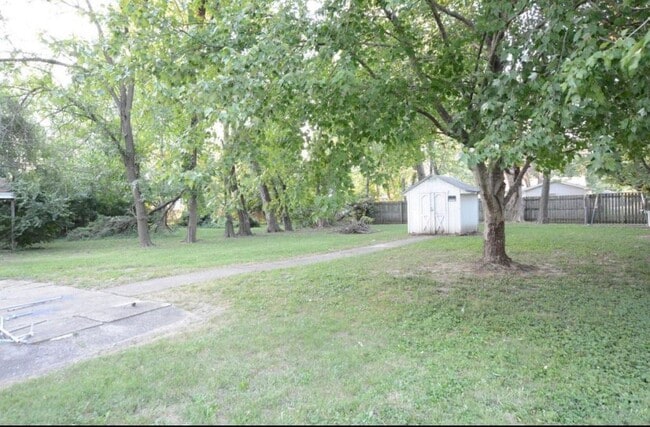 Photo - 1612 W Hunt St