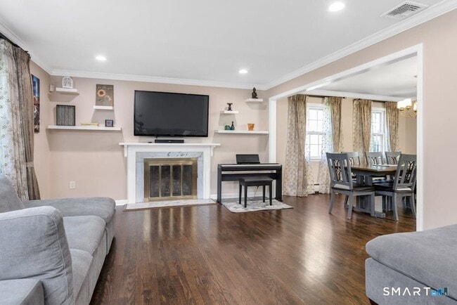 180 Weeping Willow Ln