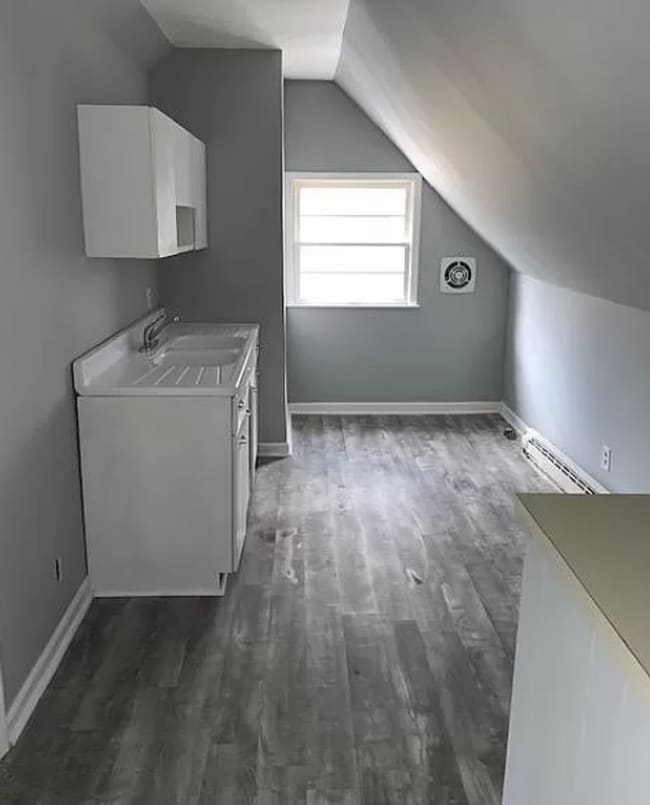 Building Photo - 511 S Broadway-C Unit C Rental